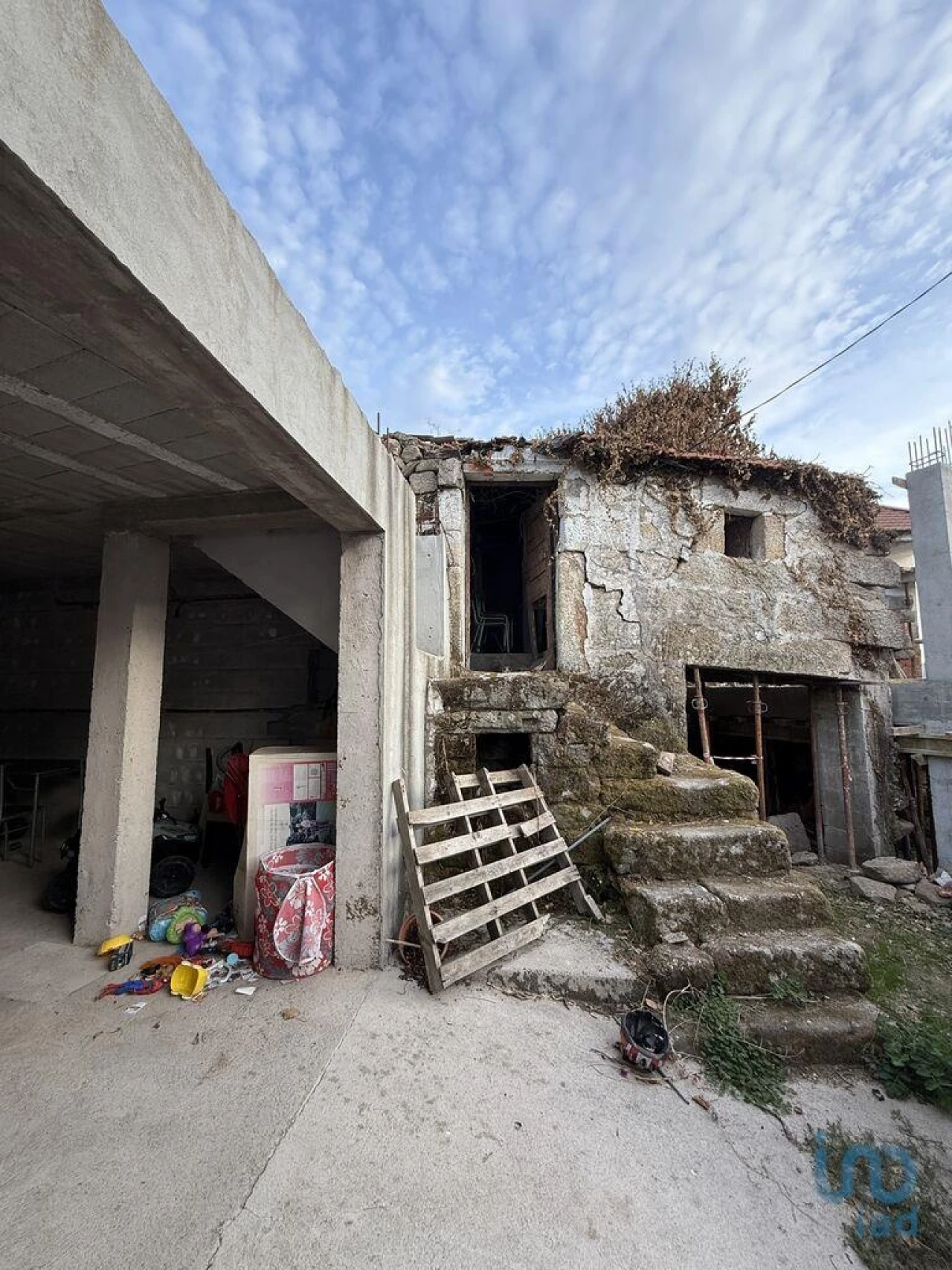 Moradia T3 para Venda em Vila Marim Foto 10