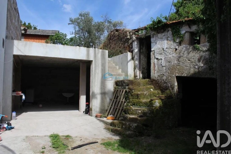 Moradia T3 para Venda em Vila Marim Foto 23