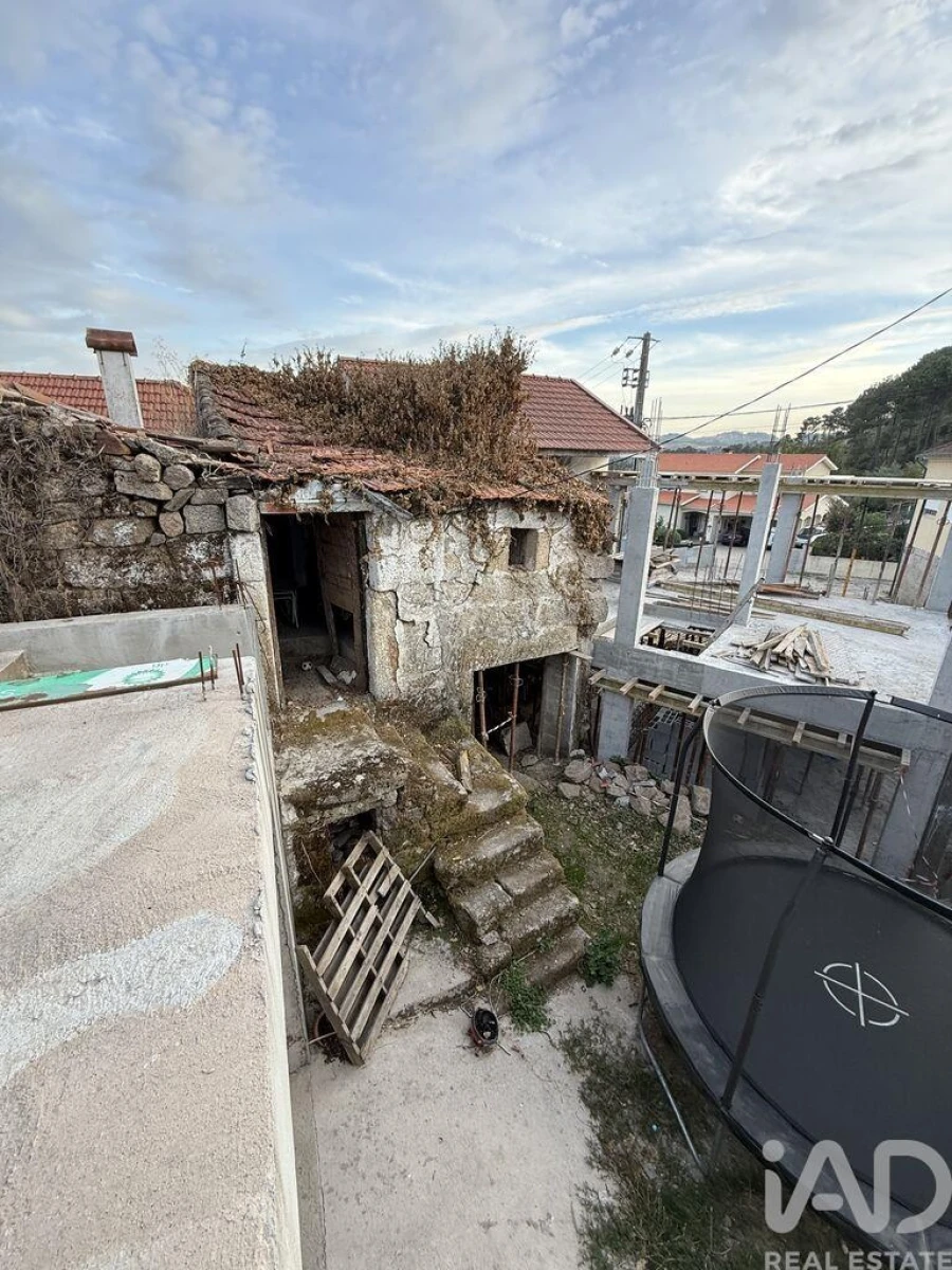 Moradia T3 para Venda em Vila Marim Foto 20