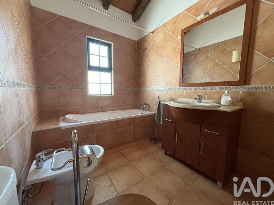 Moradia T2 para Venda em Alte Foto 12