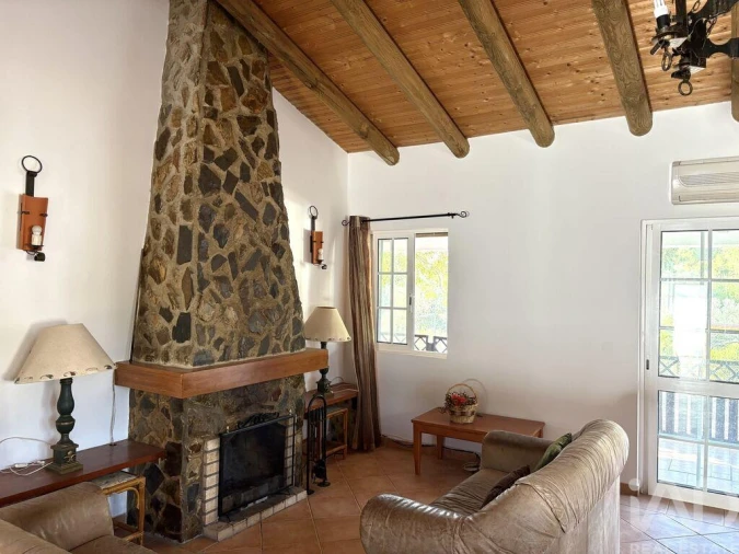 Moradia T2 para Venda em Alte Foto 15