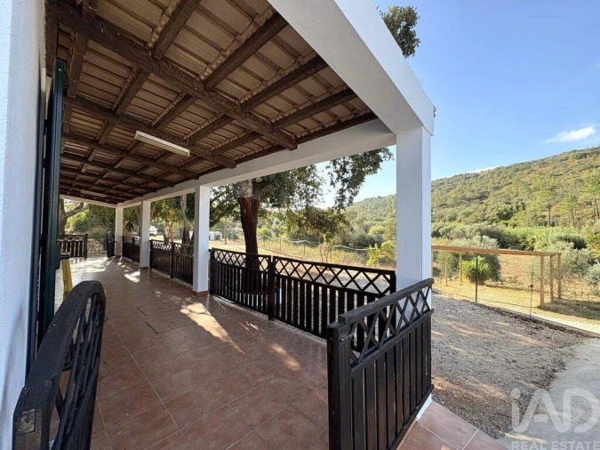 Moradia T2 para Venda em Alte Foto 20