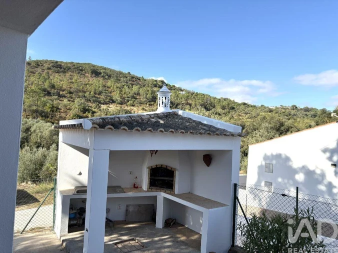 Moradia T2 para Venda em Alte Foto 23