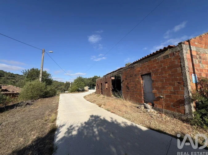 Moradia T2 para Venda em Alte Foto 30