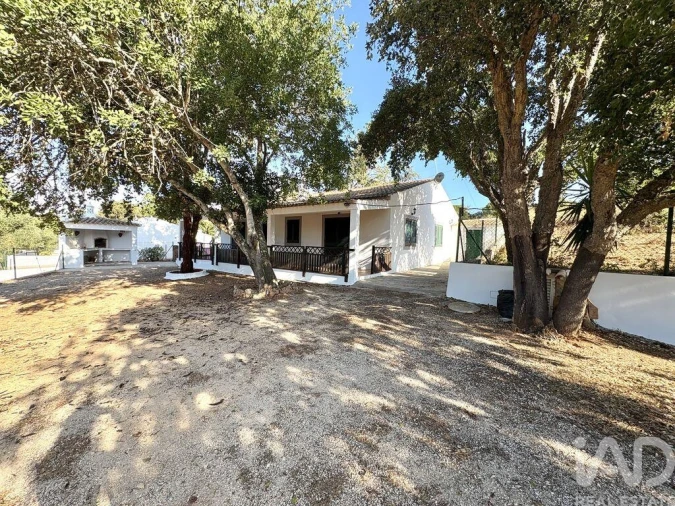 Moradia T2 para Venda em Alte Foto 5