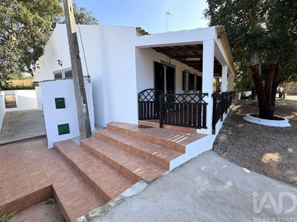 Moradia T2 para Venda em Alte Foto 22