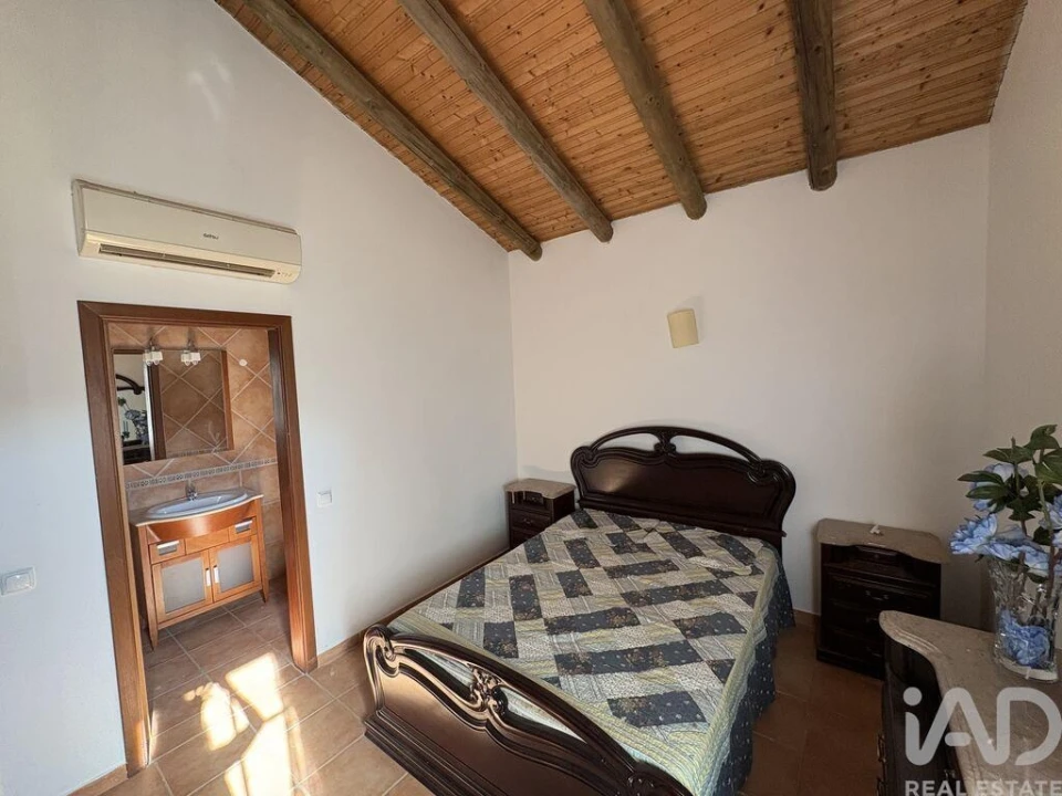 Moradia T2 para Venda em Alte Foto 7