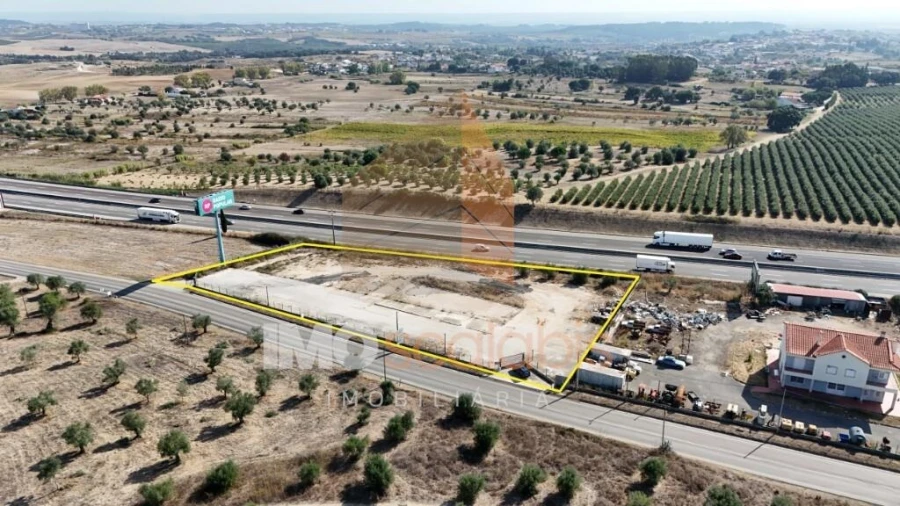 Terreno para Arrendamento em Achete, Azoia de Baixo e Póvoa de Santarém Foto 2