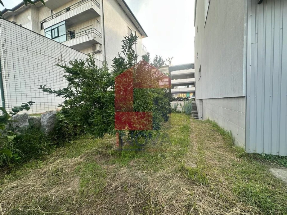 Apartamento T3 para Venda em Vila Verde e Barbudo Foto 5