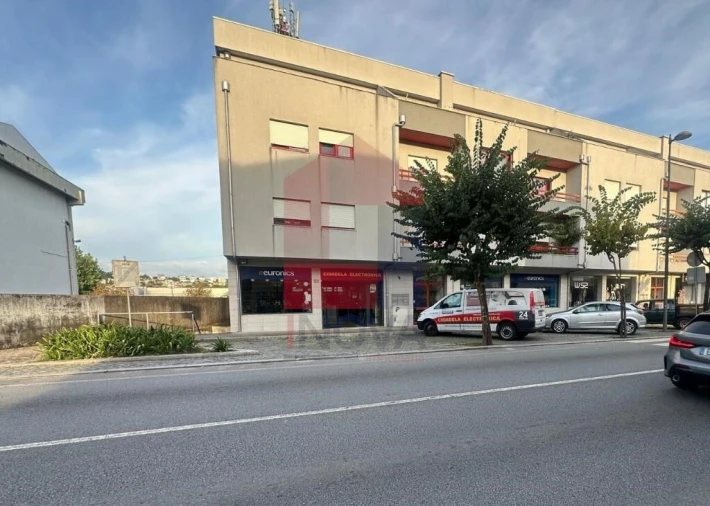 Apartamento T3 para Venda em Vila Verde e Barbudo