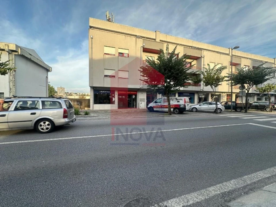 Apartamento T3 para Venda em Vila Verde e Barbudo Foto 9