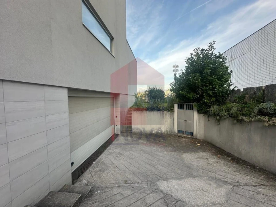 Apartamento T3 para Venda em Vila Verde e Barbudo Foto 2