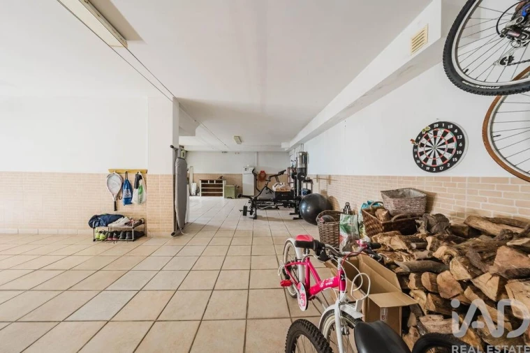 Moradia T4 para Venda em Santa Maria, São Pedro e Sobral da Lagoa Foto 20