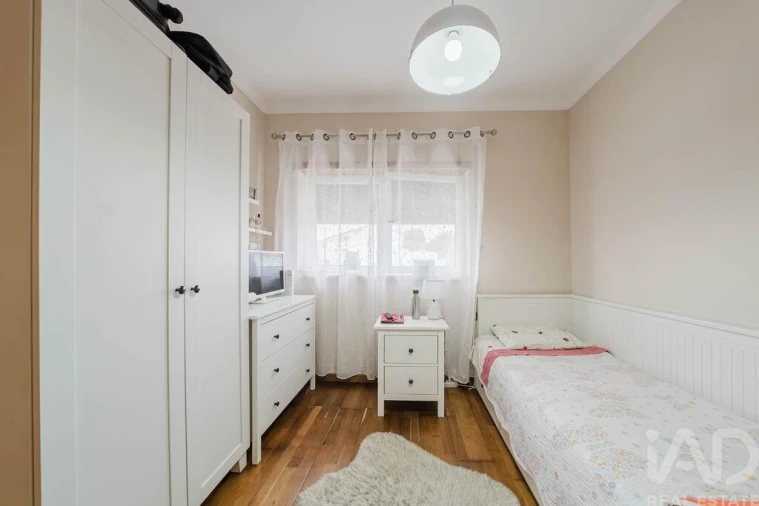 Moradia T4 para Venda em Santa Maria, São Pedro e Sobral da Lagoa Foto 18