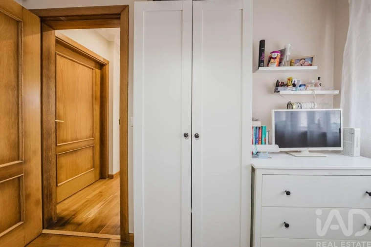 Moradia T4 para Venda em Santa Maria, São Pedro e Sobral da Lagoa Foto 19