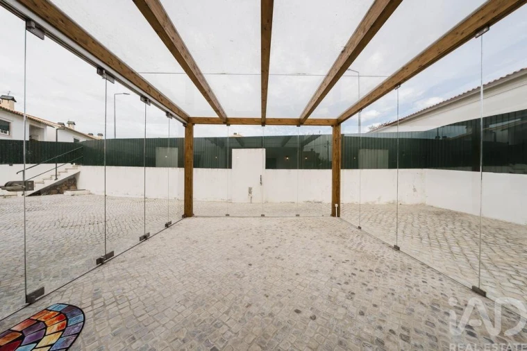 Moradia T4 para Venda em Santa Maria, São Pedro e Sobral da Lagoa Foto 28