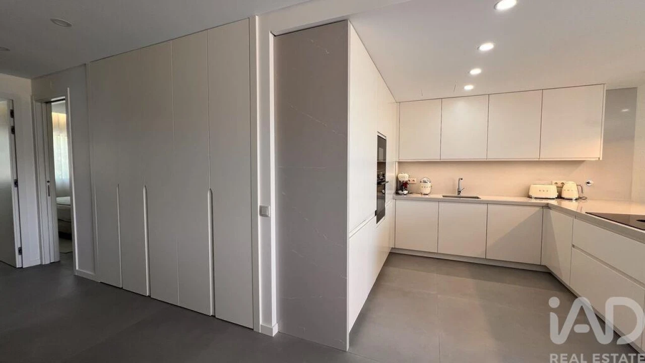 Apartamento T2 para Venda em Quarteira Foto 17