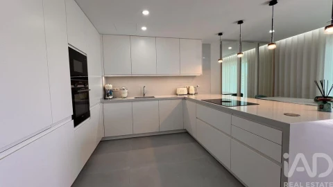 Apartamento T2 para Venda em Quarteira