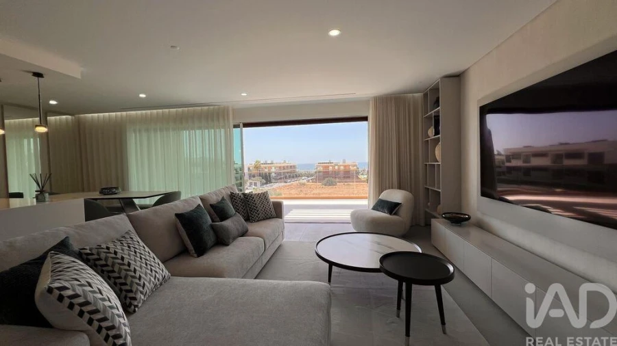 Apartamento T2 para Venda em Quarteira Foto 7
