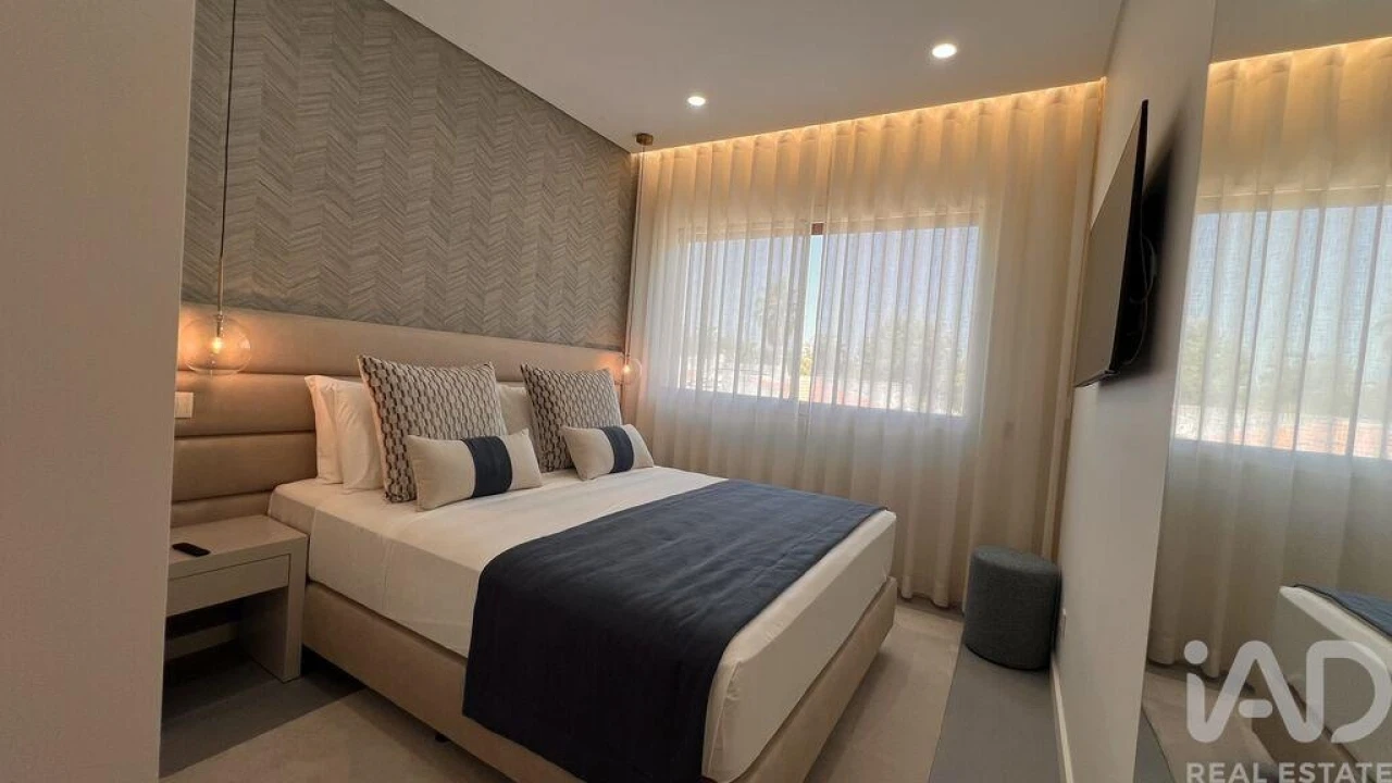 Apartamento T2 para Venda em Quarteira Foto 8