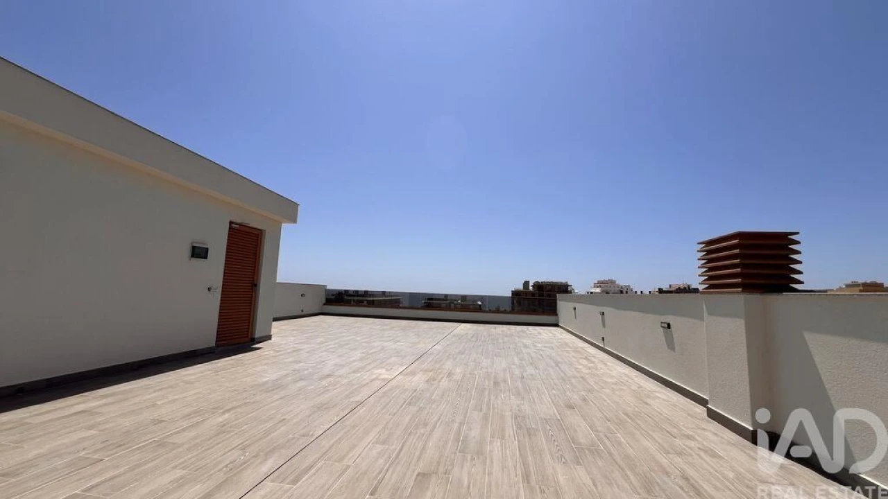 Apartamento T2 para Venda em Quarteira Foto 21