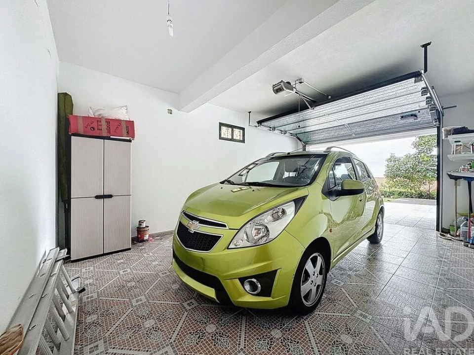 Moradia T2 para Venda em Santa Cruz Foto 22