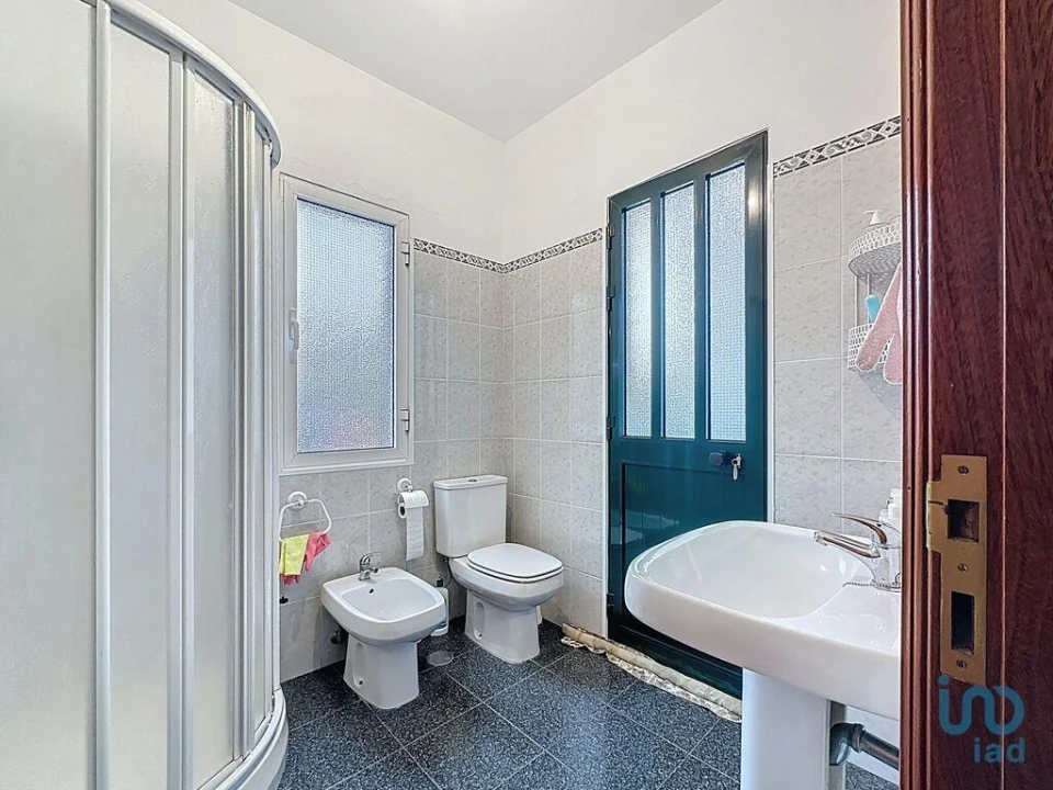 Moradia T2 para Venda em Santa Cruz Foto 10