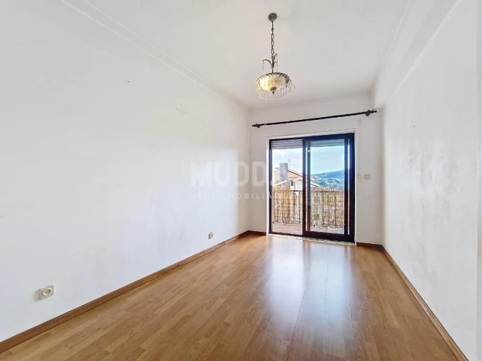 Apartamento T4 para Venda em Vinhais Foto 10