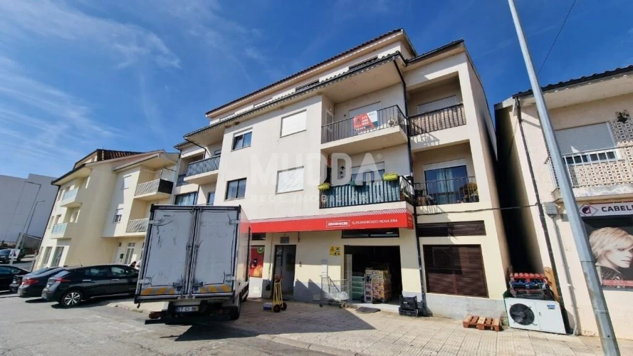 Apartamento T4 para Venda em Vinhais Foto 2