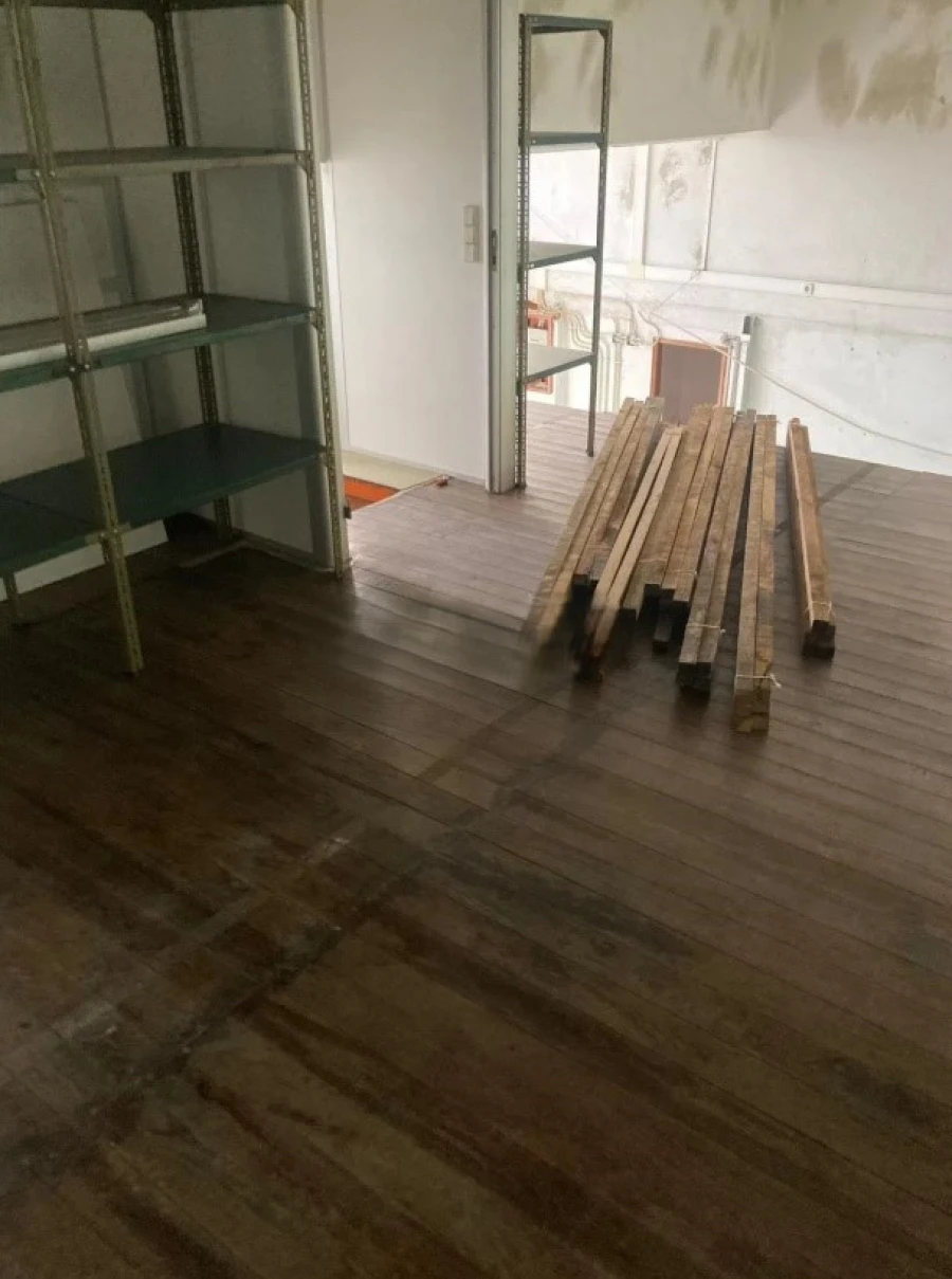 Armazém para Venda em Ramada e Caneças Foto 7