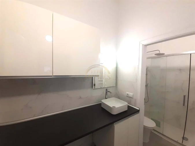 Apartamento T1 para Venda em Agualva e Mira-Sintra Foto 17