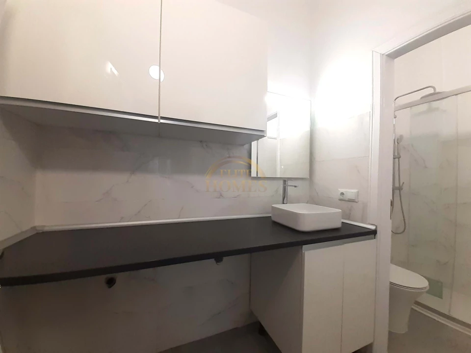 Apartamento T1 para Venda em Agualva e Mira-Sintra Foto 16