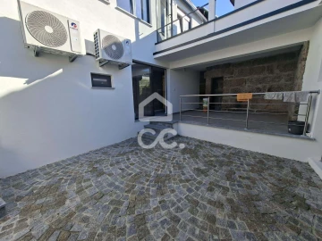 Moradia T3 para Venda em Faíl e Vila Chã de Sá