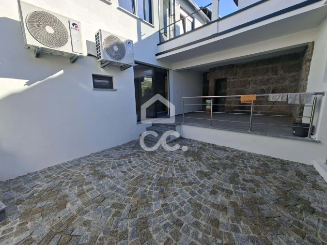 Moradia T3 para Venda em Faíl e Vila Chã de Sá Foto 3