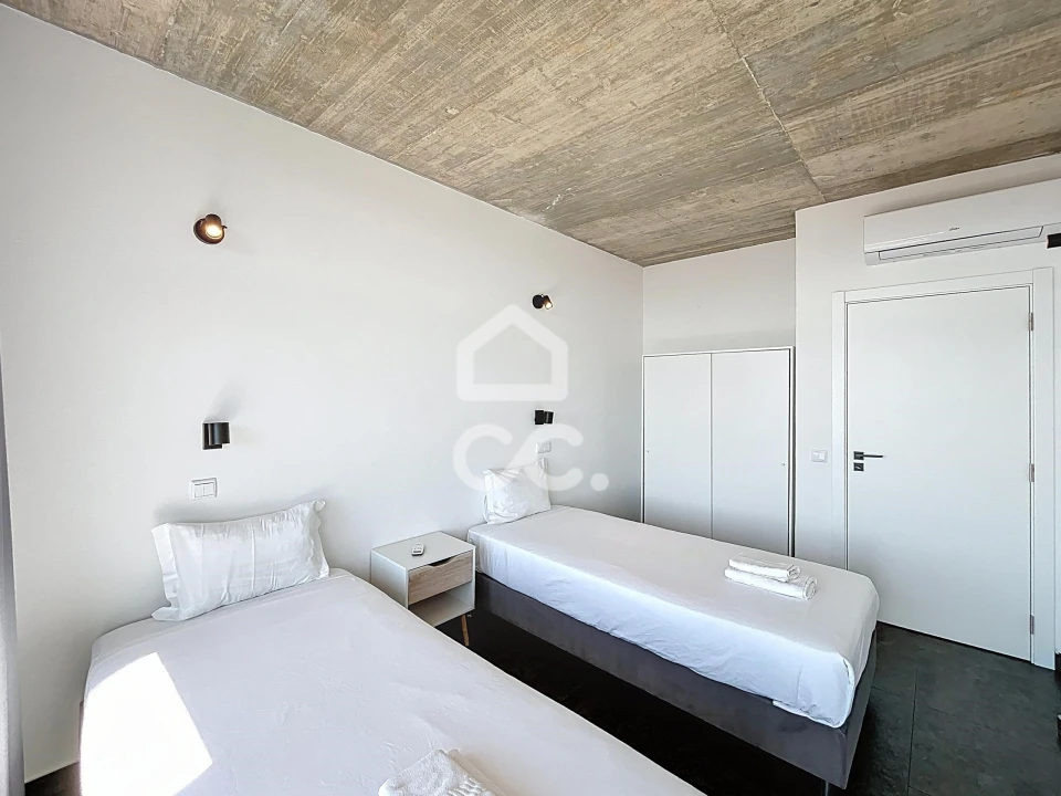 Moradia T4 para Venda em Amoreira Foto 12