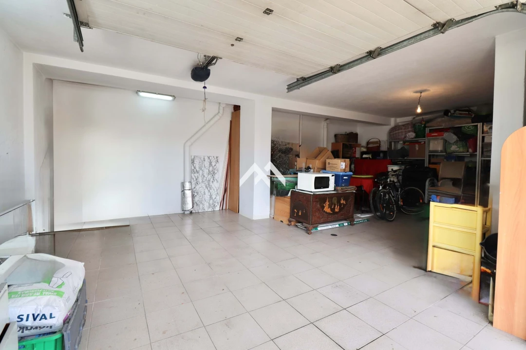 Moradia T3 para Venda em Porto Salvo Foto 35