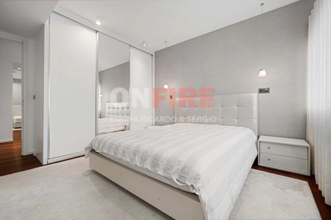 Apartamento T4 para Venda em São Martinho Foto 12