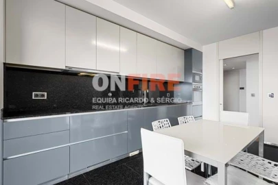 Apartamento T4 para Venda em São Martinho