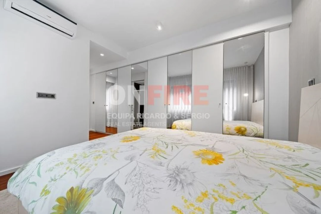 Apartamento T4 para Venda em São Martinho Foto 17