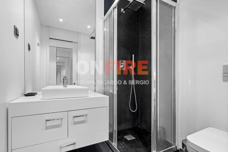 Apartamento T4 para Venda em São Martinho Foto 19