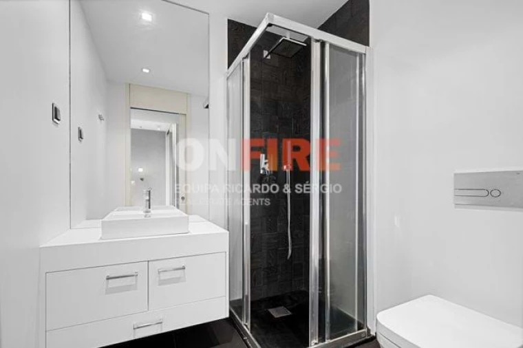 Apartamento T4 para Venda em São Martinho Foto 15