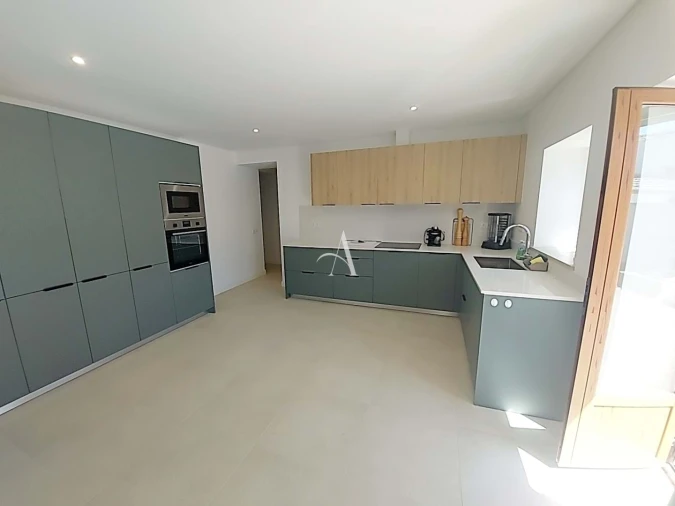 Moradia T4 para Venda em Boliqueime Foto 4