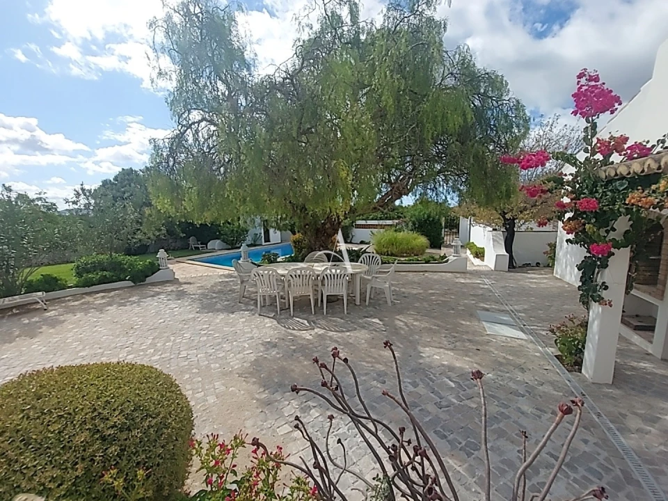 Moradia T4 para Venda em Boliqueime Foto 12