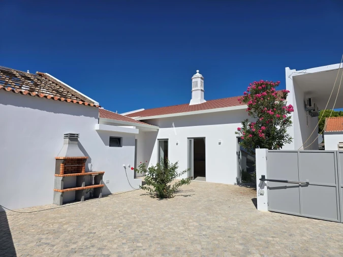 Moradia T3 para Venda em São Brás de Alportel Foto 2