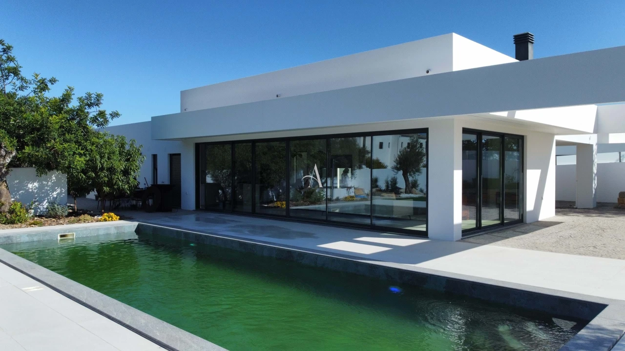 Moradia T4 para Venda em São Brás de Alportel Foto 2