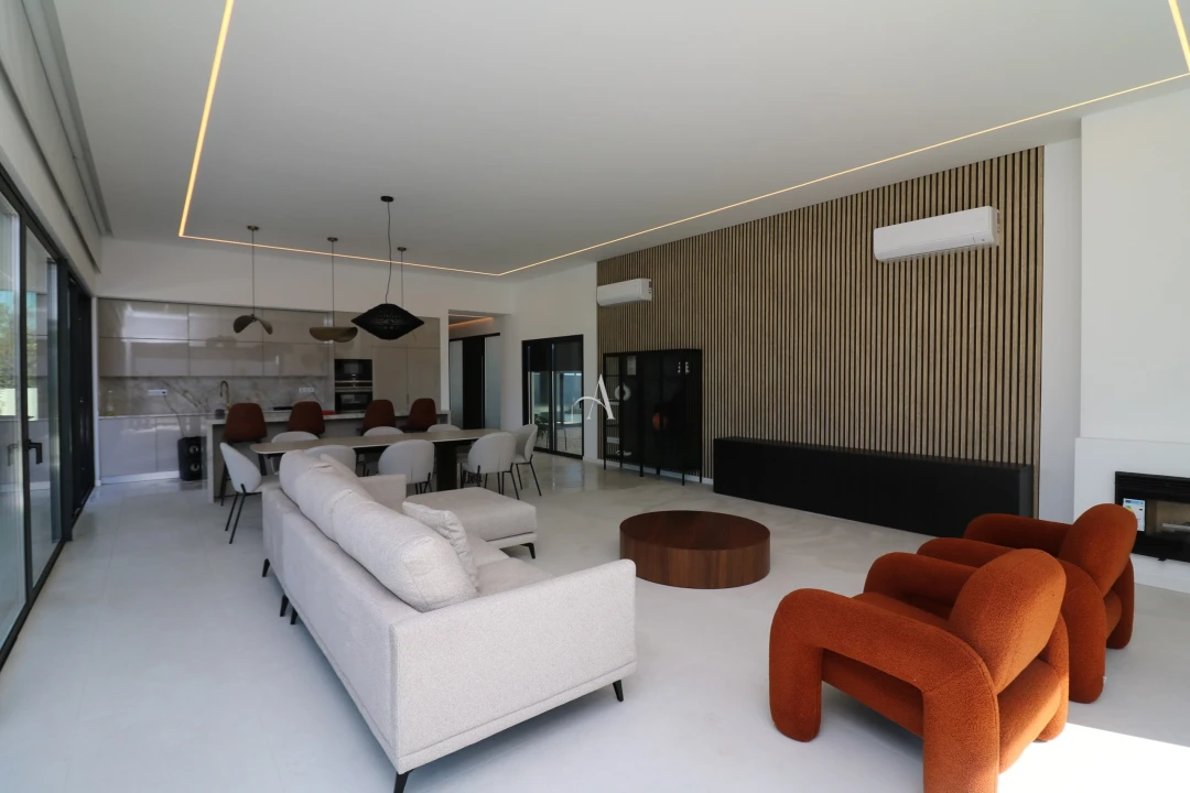 Moradia T4 para Venda em São Brás de Alportel Foto 12