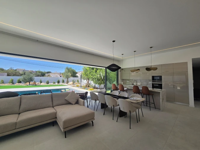 Moradia T4 para Venda em São Brás de Alportel Foto 11