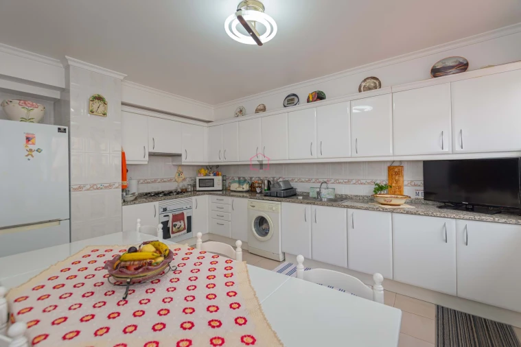 Apartamento T2 para Venda em Machico Foto 11