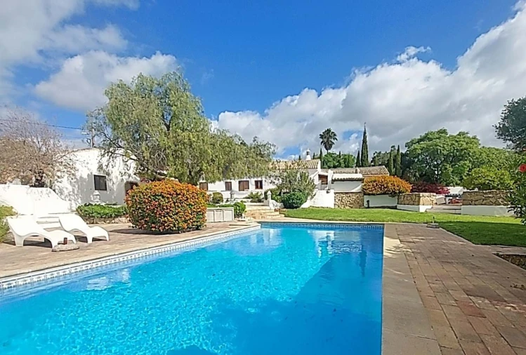 Moradia T3 para Venda em Boliqueime Foto 1