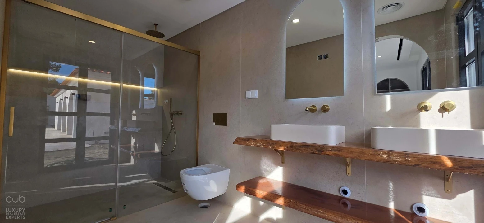 Moradia T4 para Venda em Amora Foto 26